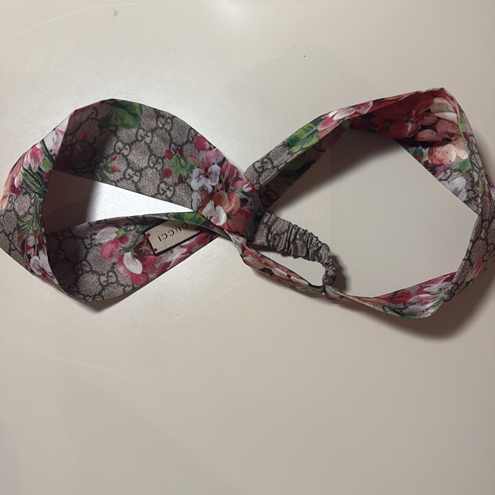 Gucci Gray and Pink Floral Headband - Picture 3 of 4